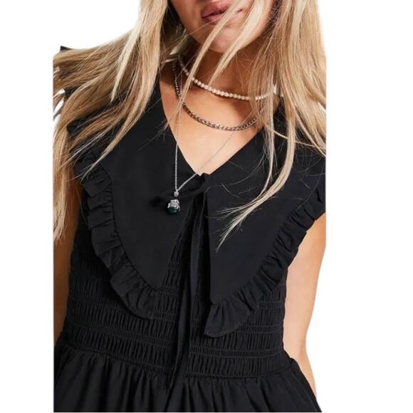 Topshop Oversized Collar Shirred Midi Dress in Black, size 6 - Picture 3 of 7